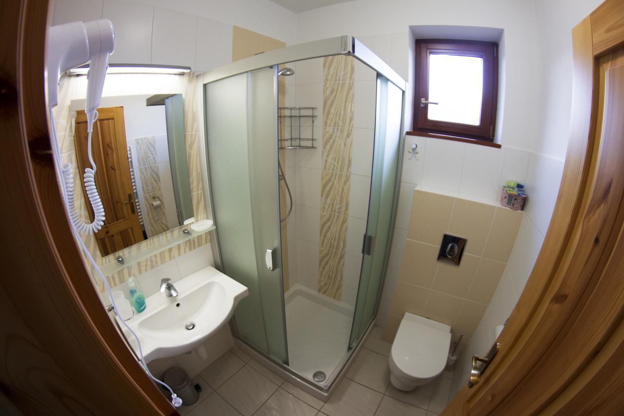 Guest House Privat Pod Lesom Pavčina Lehota エクステリア 写真